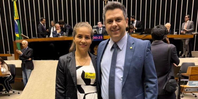 Vice-prefeita atuante, Ana Cláudia cumpre agenda em Brasília e reforça a busca por melhorias para Palmeirante