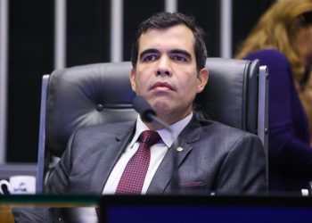 Deputado Ricardo Ayres vota pela prisão preventiva de 21 investigados nas fraudes no INSS