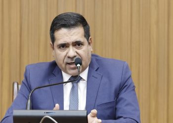 PCCR da Educação: Em caráter de urgência, Marcus Marcelo requer que Governo envie PCCR à Assembleia