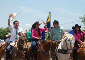 Deputado Nilton Franco prestigia a 23ª Cavalgada de Wanderlândia