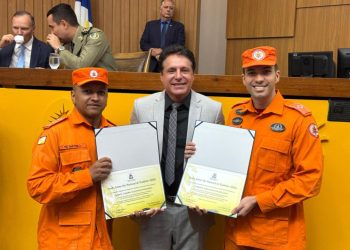 Deputado Nilton Franco participa de Sessão Solene em homenagem ao Dia Nacional do Bombeiro Militar