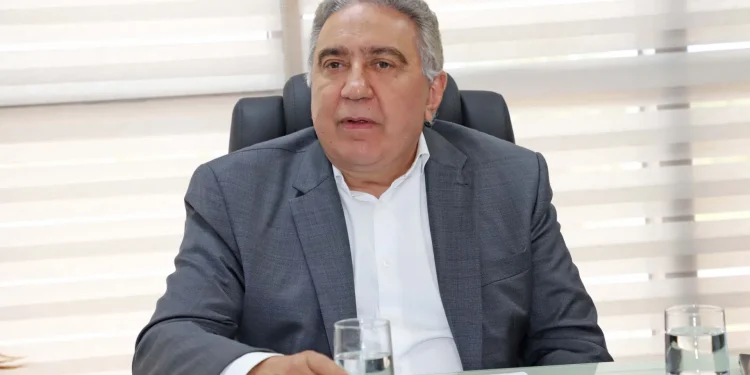 Laurez Moreira: um governo que começou pesado e distante do povo