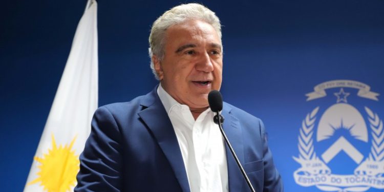 Governador Laurez Moreira se reúne com profissionais da educação para tratar do novo PCCR nesta quinta-feira, 27