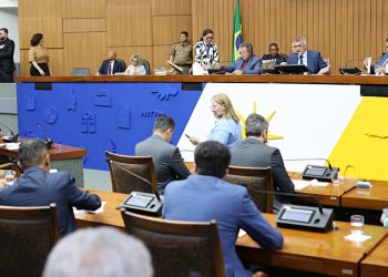 Aleto aprova novo PCCR da Educação com aumentos salariais de até 61%