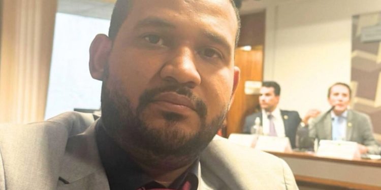 Prefeito Denison reforça articulação em Brasília em busca de mais recursos para Lavandeira