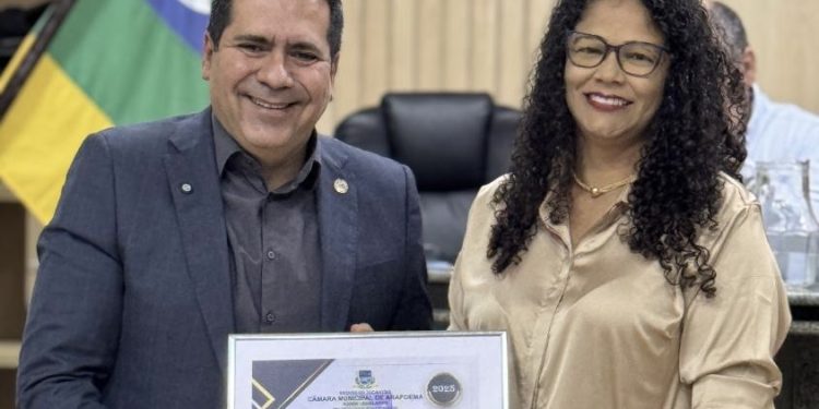Ao receber título de cidadão em Arapoema, Marcus Marcelo reafirma seu compromisso nos municípios