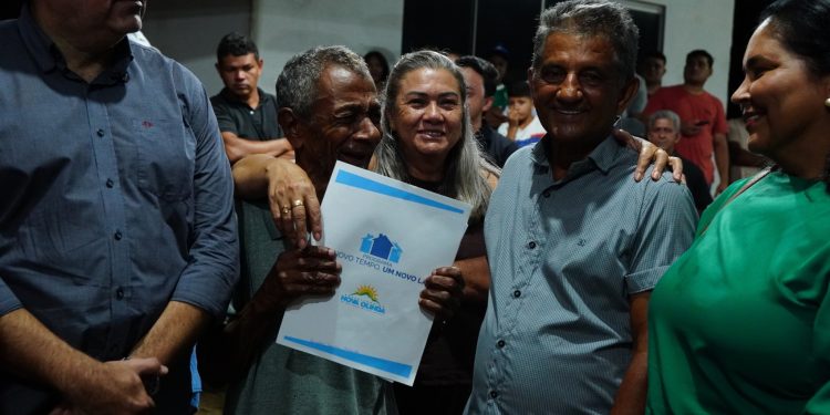 Às vésperas do Natal, Prefeitura de Nova Olinda entrega casas populares e garante um novo começo a dezenas de famílias