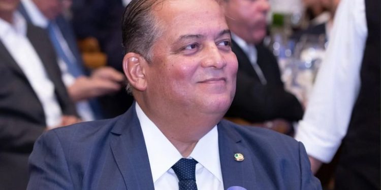 Vice-presidente do Senado, Eduardo Gomes amplia legado, fortalece os municípios e desponta como nome central da política tocantinense na disputa pela reeleição