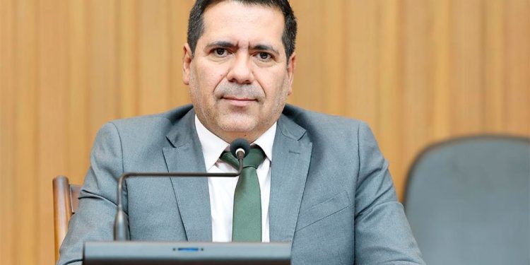 Marcus Marcelo parabeniza ação do governador em tentar anular o aumento na conta de água