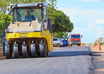 Prefeitura de Palmas recupera asfalto da marginal leste da BR-010, que liga Taquaralto ao centro da Capital