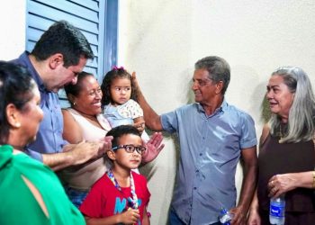 Prefeito Jesus Evaristo completa 70 anos e tem trajetória marcada por grandes obras e transformação em Nova Olinda