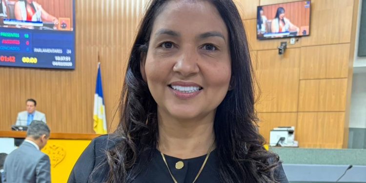 Vanda Monteiro solicita aumento salarial e adicional periculosidade para motoristas que atuam da administração estadual