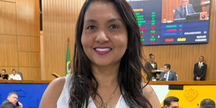 Deputada Vanda Monteiro propõe criação de Programa Estadual de Empoderamento Feminino para vítimas de violência
