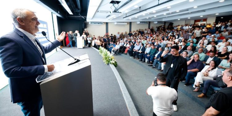 Amélio Cayres destaca destinação de R$ 240 milhões anuais em emendas parlamentares aos municípios