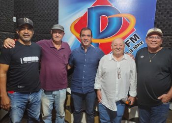 “Vamos construir nosso palanque respeitando as biografias e a história de todos”, diz pré-candidato ao governo Vicentinho Júnior