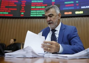 Presidente Amélio Cayres antecipa cronograma e nomeia 22 aprovados no concurso da Aleto