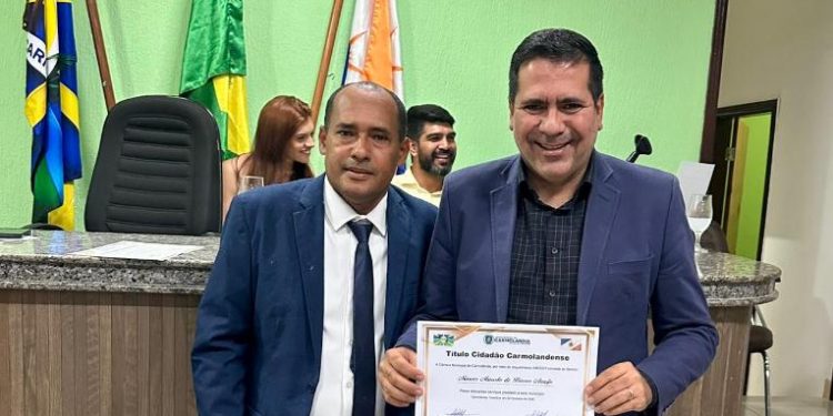 No aniversário de Carmolândia, Marcus Marcelo recebe título de cidadão e anuncia novos recursos