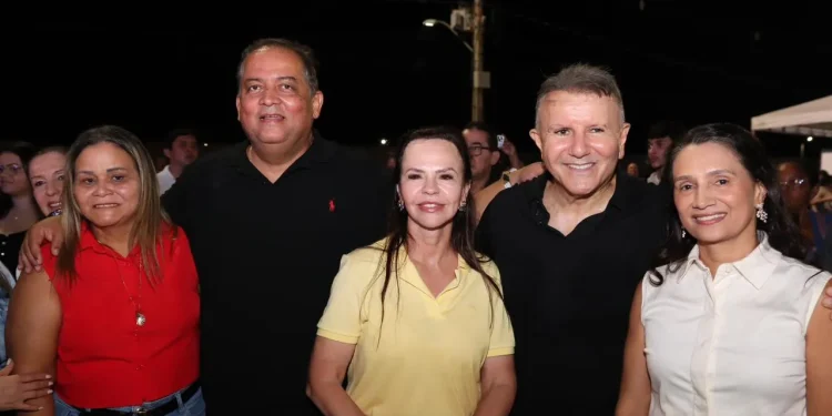 Senador Eduardo Gomes participa do Capital da Fé e amplia articulação política nas cidades do Tocantins durante o Carnaval