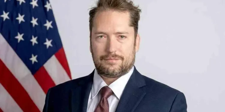 Bolsonaro pede autorização para receber assessor de Trump na prisão