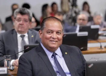 Eduardo Gomes destina mais de R$ 7 milhões e reforça a saúde de 26 municípios tocantinenses