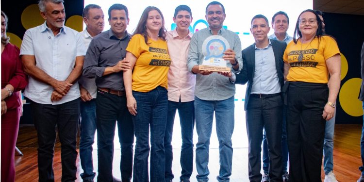 Prefeito Celso Morais prestigia entrega do Prêmio PROFE em Paraíso do Tocantins