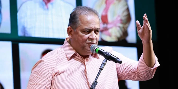 Senador Eduardo Gomes lidera articulação do PL e projeta crescimento de bancadas no Tocantins