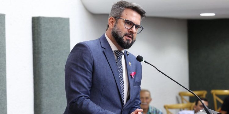 Agora é lei: Mantoan garante política contra violência política à mulher no Tocantins