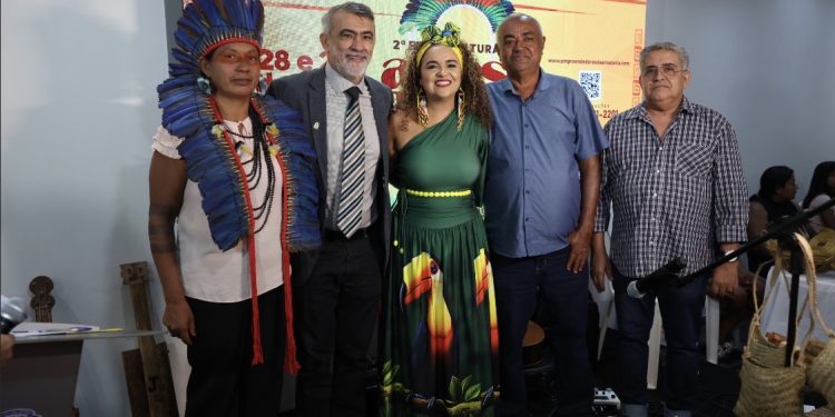 “A Casa do Povo é para o povo”, diz Amélio Cayres ao abrir 2ª Feira das Mulheres Empreendedoras da Amazônia
