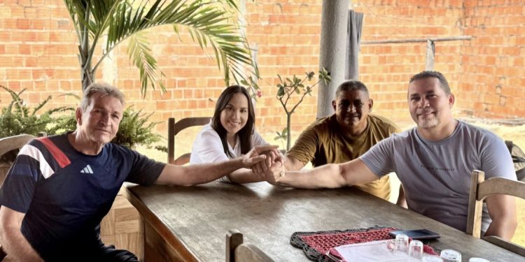 Kátia Chaves intensifica articulação no Bico do Papagaio, reúne lideranças em Carrasco Bonito e fortalece sua base política na região