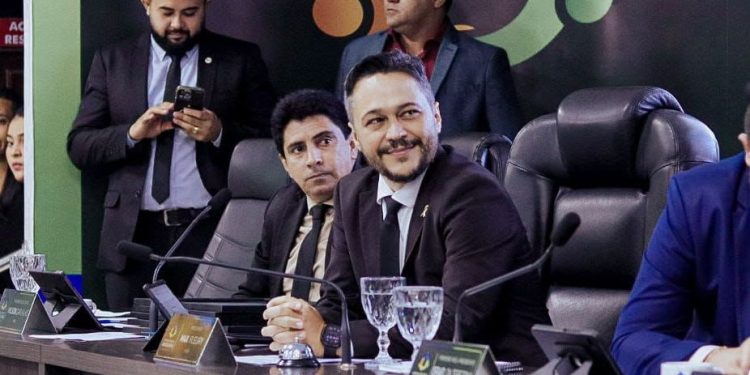 Enquete da página Cenário Tocantins aponta 80% de aprovação e destaca gestão de Max Fleury à frente da Câmara de Araguaína