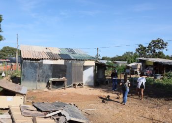 Prefeitura de Palmas realiza visitas às famílias em situação de vulnerabilidade no Setor Fumaça