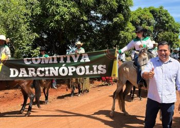 Em Darcinópolis, Marcus Marcelo participa de cavalgada e anuncia nova emenda