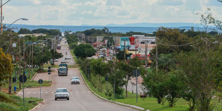 Nova praça marca comemoração dos 24 anos do Jardim Taquari e reforça investimentos da Prefeitura na região sul de Palmas