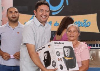 Com grande público, emoção e show de brindes, festa das mães promovida pela gestão Kedson Alves entra para a história de Ponte Alta