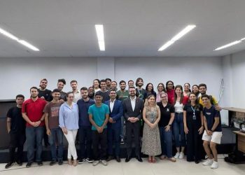 Em visita à UFT, Mantoan reforça apoio à educação, ciência e ao movimento estudantil