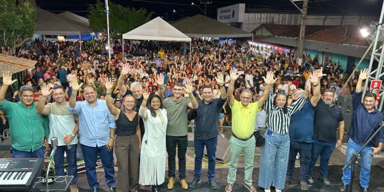Marcus Marcelo celebra os 32 anos de Bandeirantes destacando mais de R$ 1 milhão em investimentos e parceria com o município