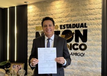 Com forte compromisso municipalista, deputado Nilton Franco destina R$ 100 mil para recuperação de estradas vicinais em Pium e reforça parceria com os municípios