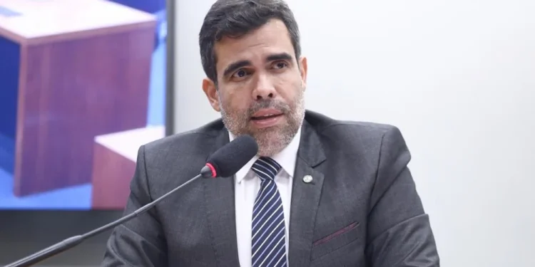 STF assume parte da investigação da Operação Fames-19 envolvendo Ricardo Ayres; demais apurações seguem no STJ