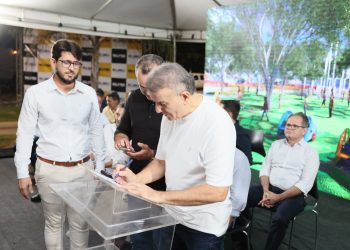 Prefeito Eduardo Siqueira Campos autoriza pacote de obras com investimento de R$ 8,3 milhões em Palmas