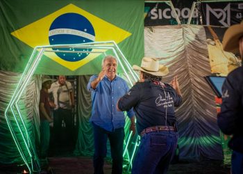 Laurez Moreira participa da XXV Expoagro de Divinópolis e valoriza tradições do interior tocantinense
