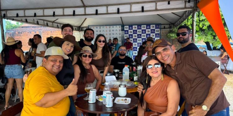 Sempre ao lado do povo e valorizando as tradições, Kátia Chaves participa da 30ª Cavalgada de Ananás e é recebida com carinho pela população