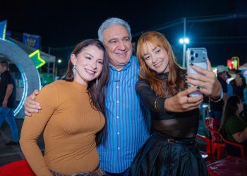 Laurez Moreira participa do Arraiá da Amizade e se reúne com casais do Casamento Comunitário em Gurupi