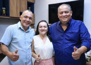 No gabinete do senador Eduardo Gomes, prefeito Clayton Paulo reforça articulação e busca apoio para projetos voltados ao desenvolvimento de Nazaré