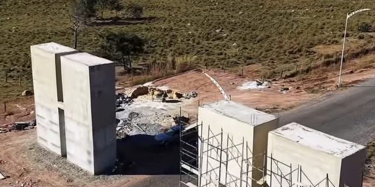 Prefeito Dr. Thiago Tapajós avança com obra histórica e transforma entrada de Pindorama com portal que valoriza a identidade e projeta uma cidade mais moderna