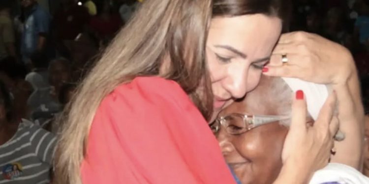 Dulce Miranda: trajetória marcada pelo trabalho, experiência pública e compromisso com as pessoas credenciam pré-candidatura como uma das mais preparadas para a Aleto