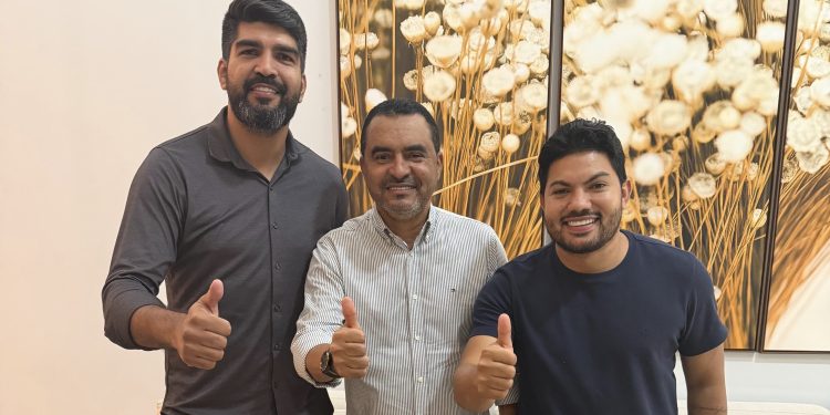 Prefeito Douglas Oliveira declara apoio a Atos Gomes para compor como vice-governador a chapa de Dorinha ao Governo do Tocantins