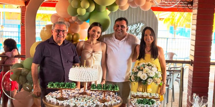 Pré-candidatura de Kátia Chaves ganha reforço com apoio de Fredin do Povo em Palmas