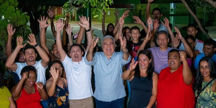 Laurez Moreira prestigia aniversário de 168 anos de Tocantinópolis