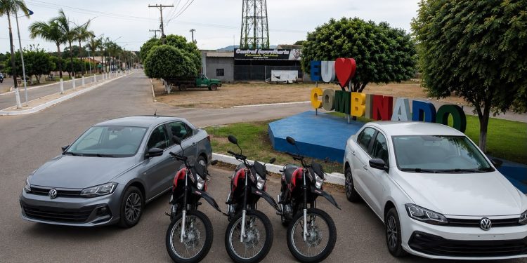 Com recursos de leilão, gestão Dione do Pastel adquire dois carros e três motos para reforçar frota municipal de Combinado