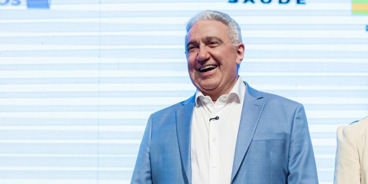 Laurez Moreira defende PEC que garante aposentadoria diferenciada para agentes de saúde e reconhece papel estratégico da categoria